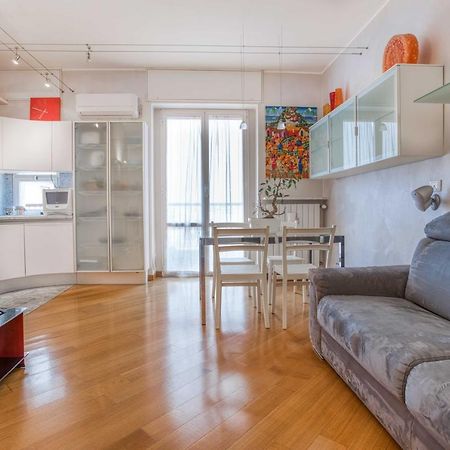 Joivy Vibrant Flat With Balcony Apartment Milano Exterior foto