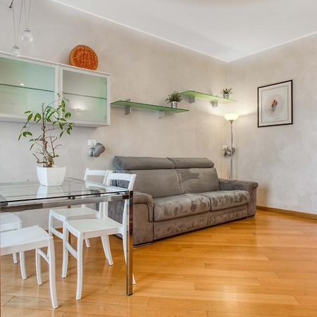 Joivy Vibrant Flat With Balcony Apartment Milano Exterior foto